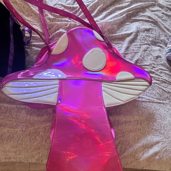 LOST IN WONDERLAND HOLOGRAPHIC TOTE BAG - Picture 4 of 6